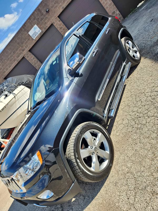 2012 Jeep Grand Cherokee - Overland Sport Utility 4D
