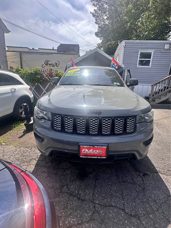 2020 Jeep Grand Cherokee - Altitude 4x4