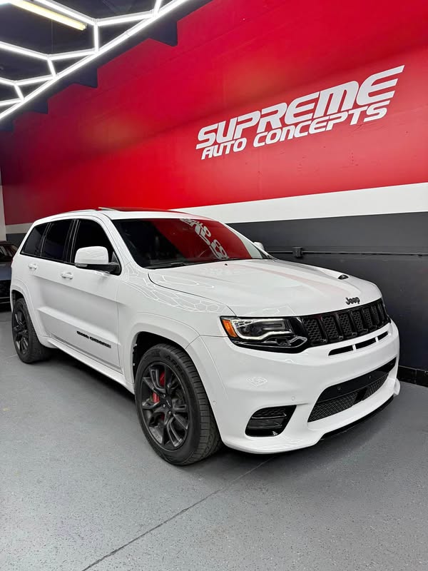 2017 Jeep Grand Cherokee - SRT Sport Utility 4D