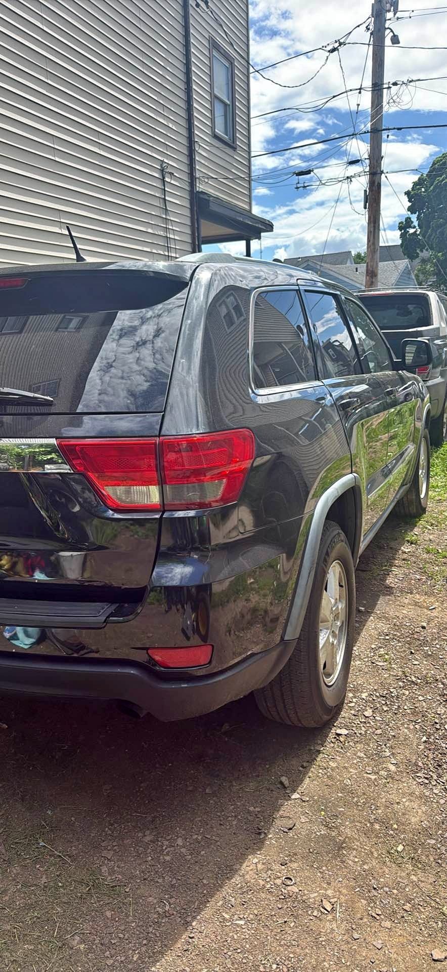 2012 Jeep Grand Cherokee - Laredo A Sport Utility 4D