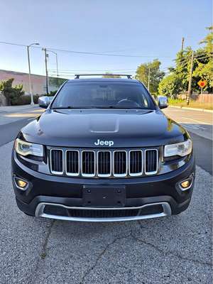 2015 Jeep Grand Cherokee - 4 door \ud83d\udeaa Limited!