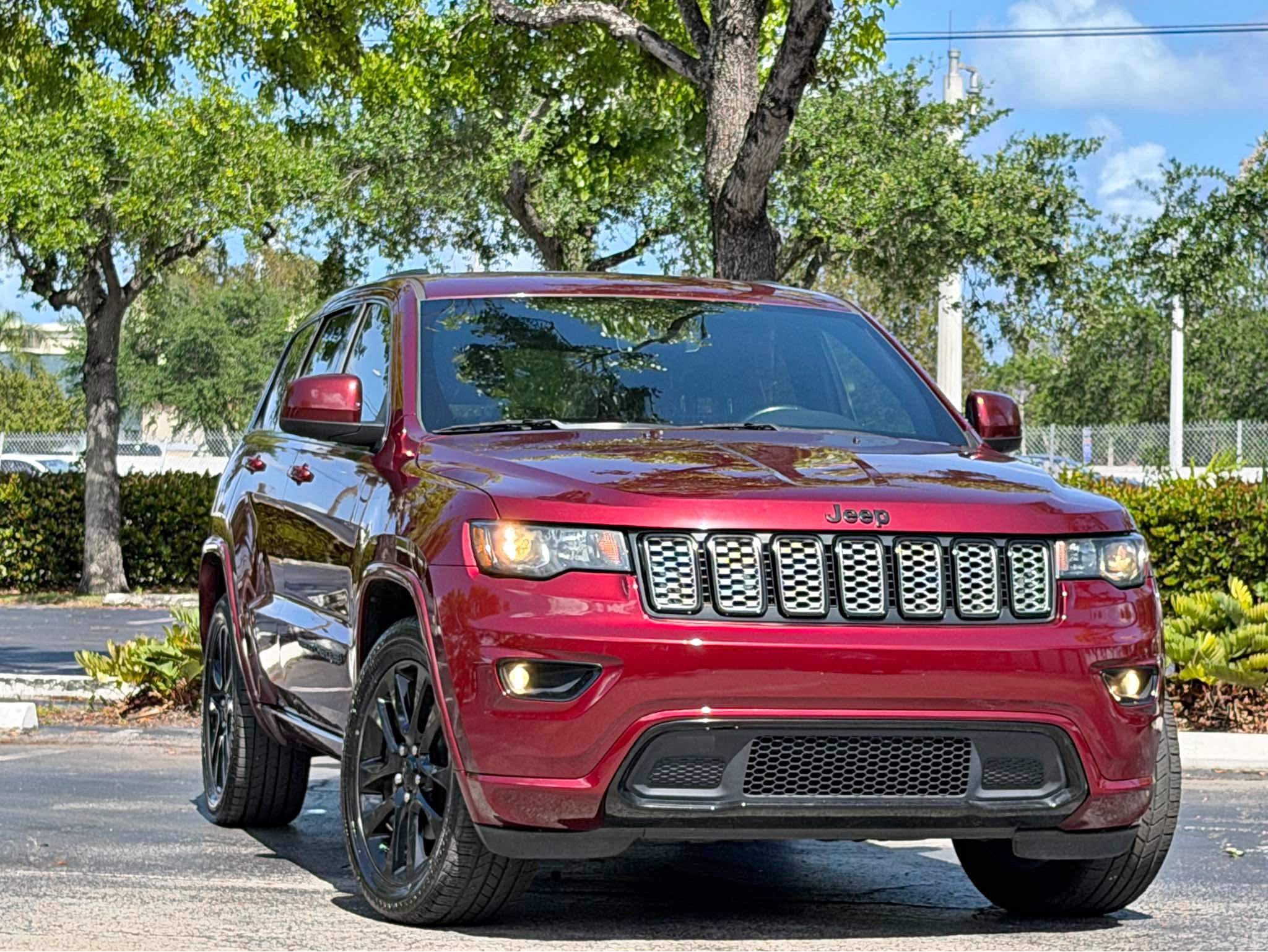 2020 Jeep Grand Cherokee - Altitude Sport Utility 4D