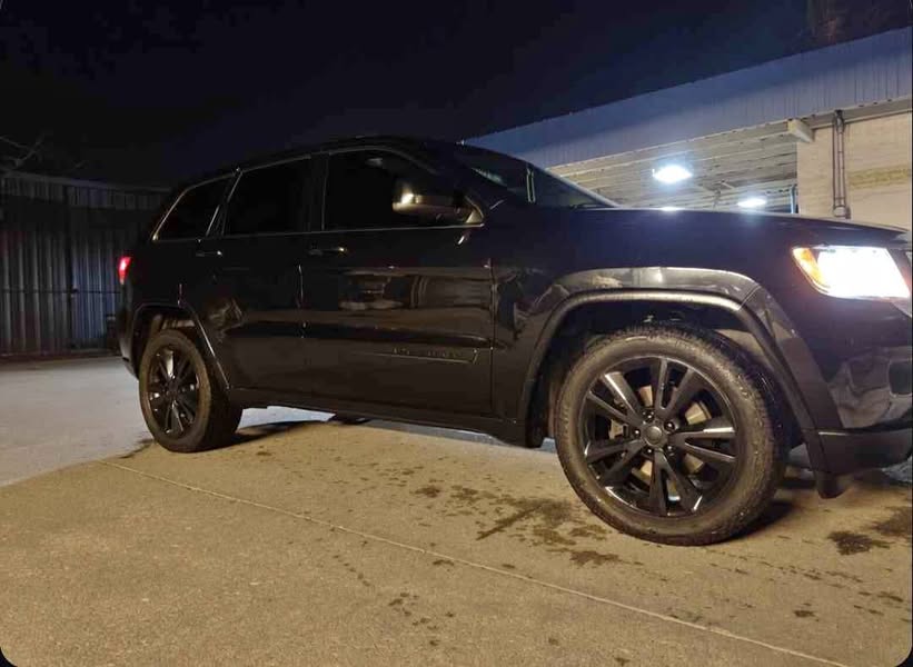 2012 Jeep Grand Cherokee 4xe - Sport Utility 4D