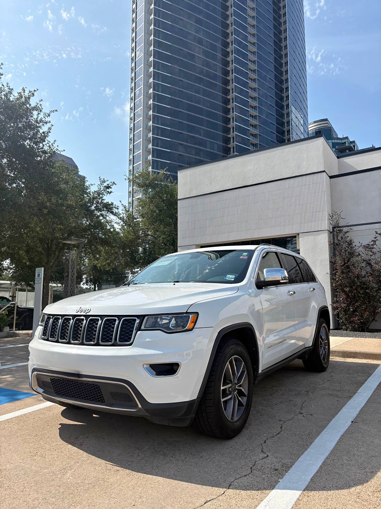 2020 Jeep Grand Cherokee - Limited Sport Utility 4D