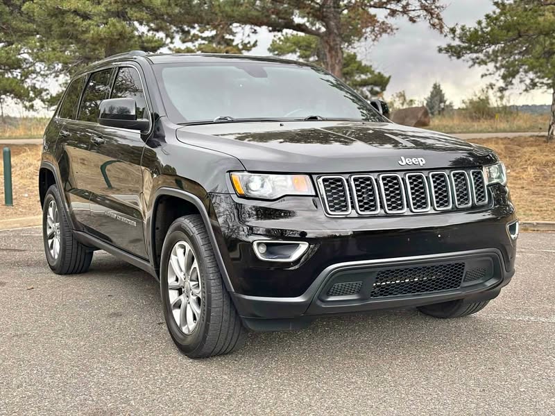 2018 Jeep Grand Cherokee - Laredo E Sport Utility 4D