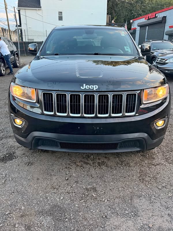 2014 Jeep Grand Cherokee - Laredo Sport Utility 4D
