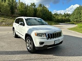 2013 Jeep grand cherokee limited 4 x 4