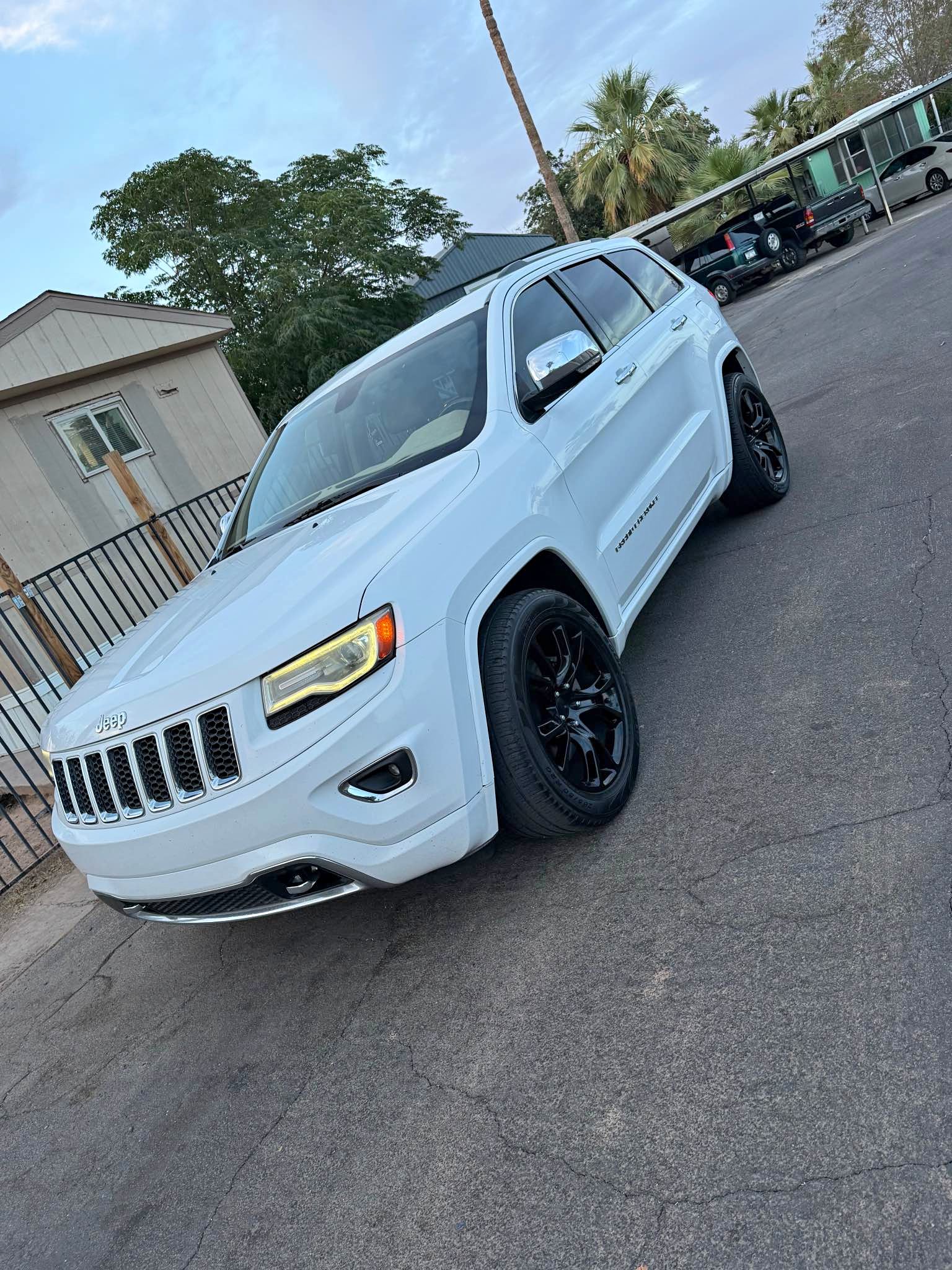 2014 Jeep Grand Cherokee - Overland Sport Utility 4D