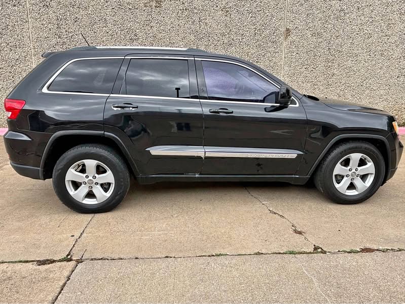 2011 Jeep Grand Cherokee - Laredo Sport Utility 4D