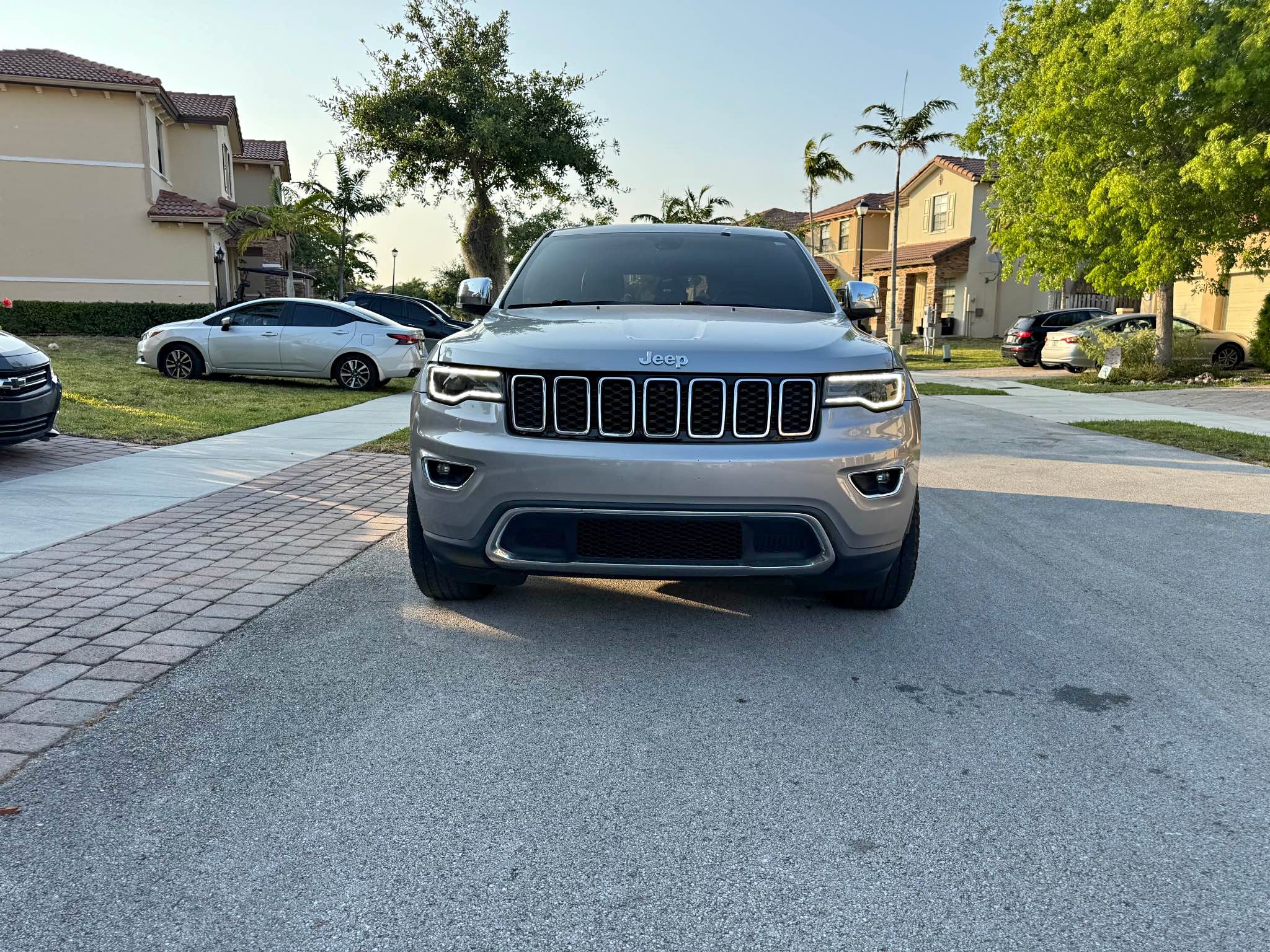 2017 Jeep Grand Cherokee - Limited Sport Utility 4D
