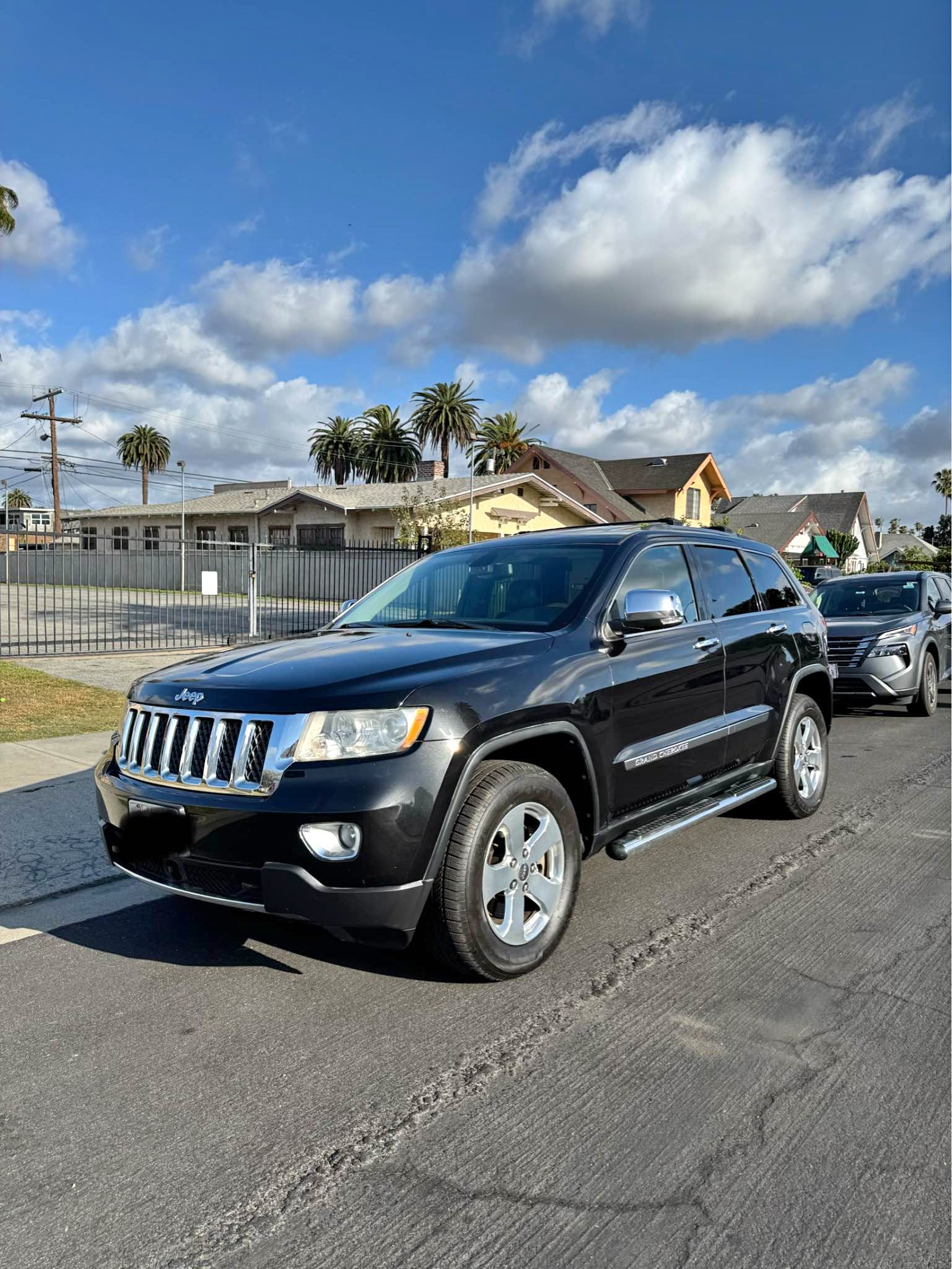 2013 Jeep Grand Cherokee - Overland Sport Utility 4D