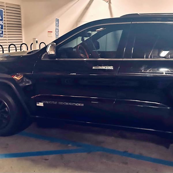 2018 Jeep Grand Cherokee - Laredo Sport Utility 4D