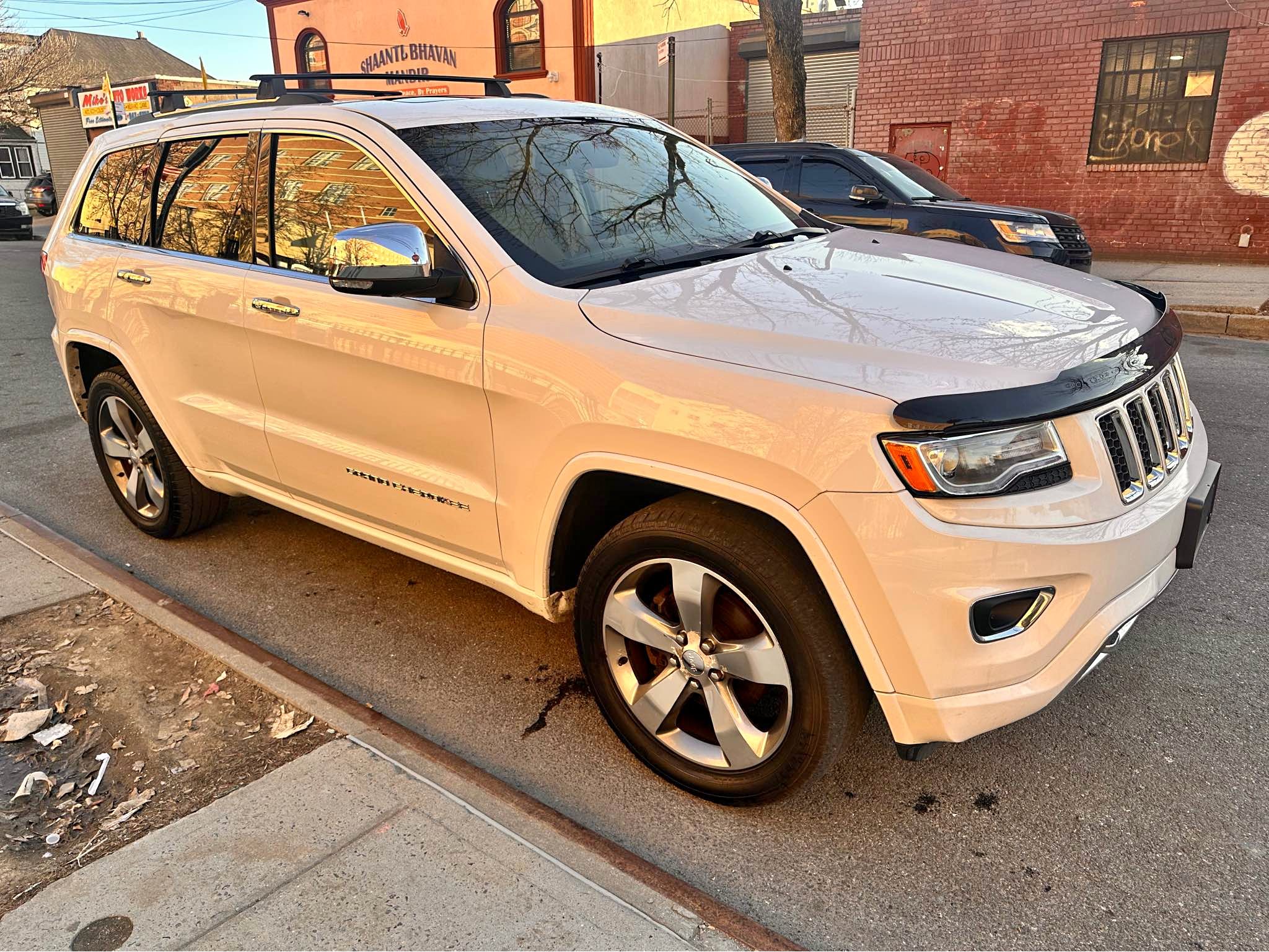 2016 Jeep Grand Cherokee - Overland Sport Utility 4D