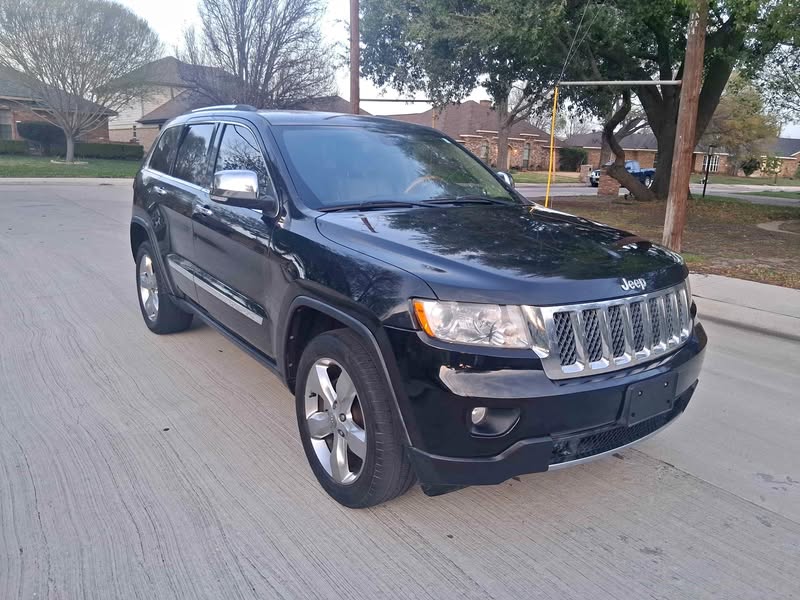2013 Jeep Grand Cherokee - Overland Sport Utility 4D