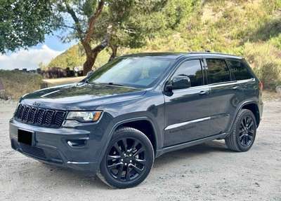 2018 Jeep Grand Cherokee - Laredo Sport Utility 4D