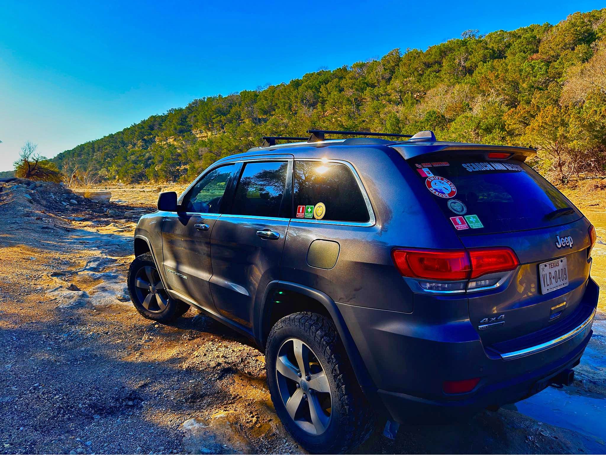 2014 Jeep Grand Cherokee - Overland Sport Utility 4D