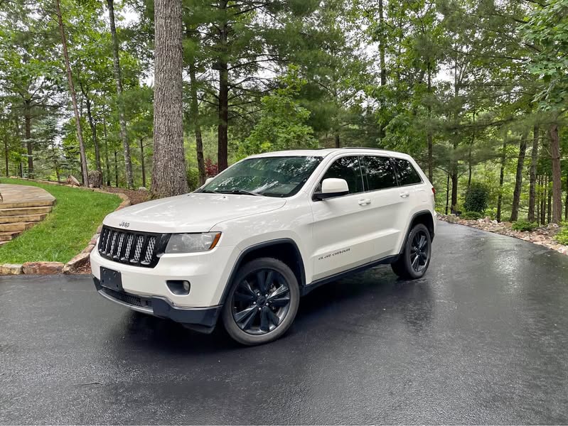 2012 Jeep Grand Cherokee - Altitude Sport Utility 4D