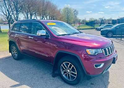 2017 Jeep GRAND CHEROKEE