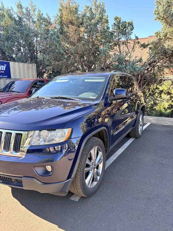 2013 Jeep Grand Cherokee - Sport Utility 4D