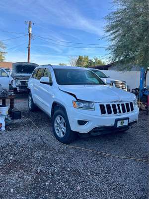 2016 Jeep Grand Cherokee - Laredo A Sport Utility 4D