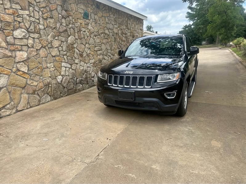 2014 Jeep Grand Cherokee L - Laredo Sport Utility 4D