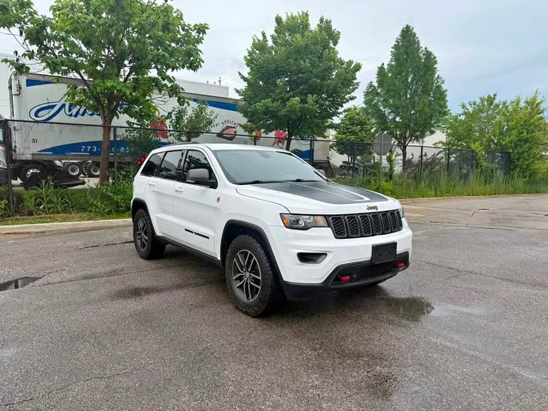 2017 Jeep Grand Cherokee - TrailHawk Sport Utility 4D