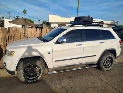 2011 Jeep Grand Cherokee - Overland Sport Utility 4D