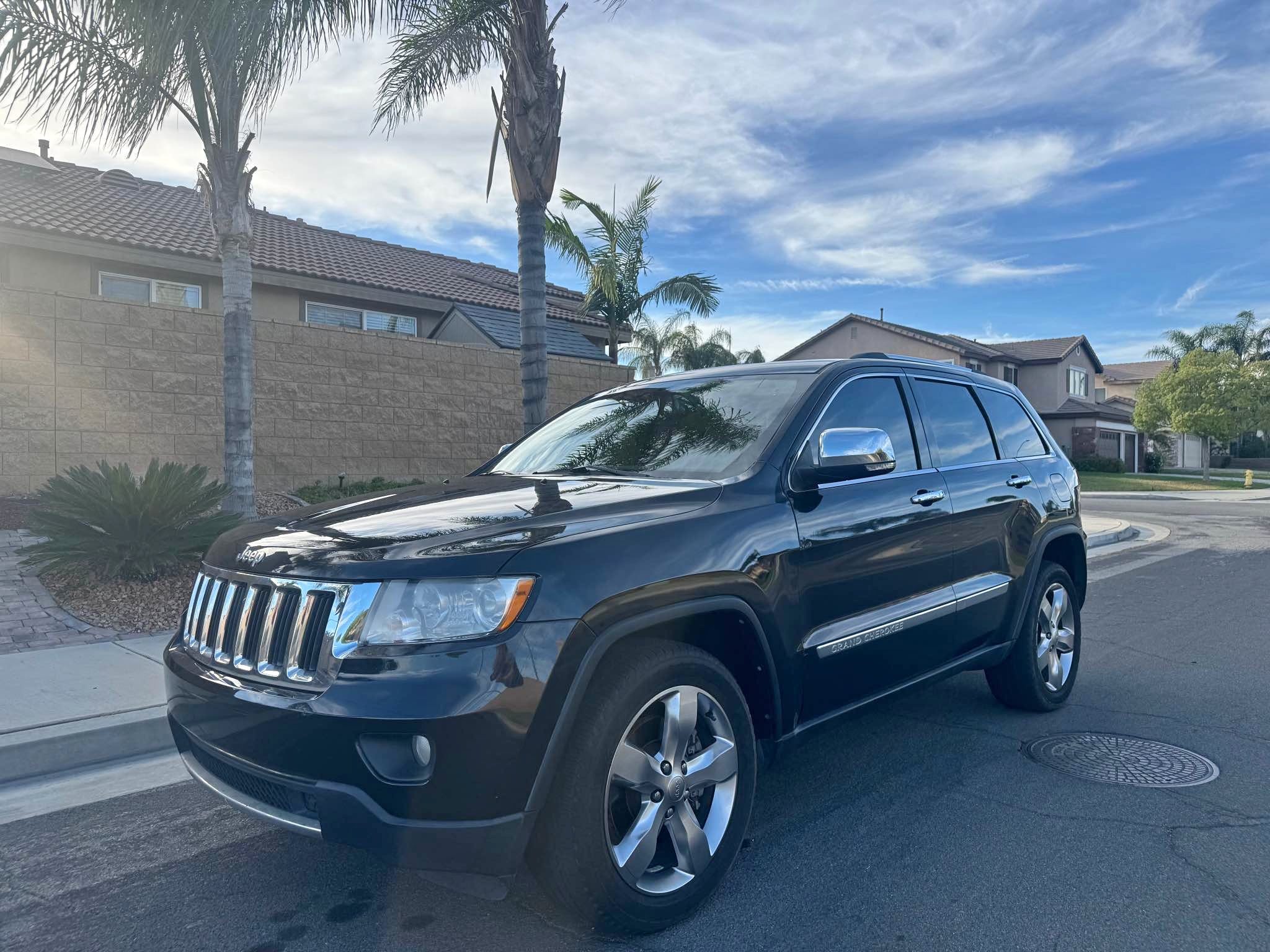 2013 Jeep Grand Cherokee - Limited Sport Utility 4D