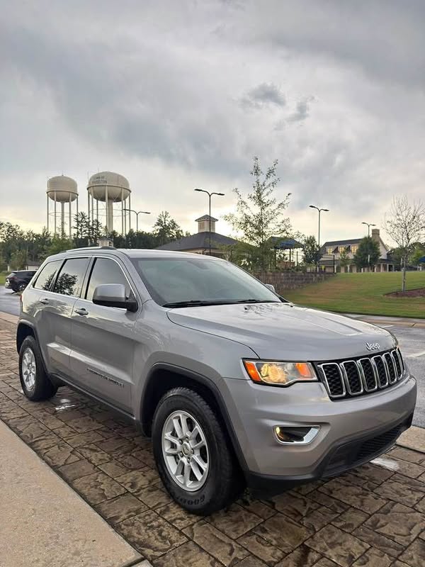 2018 Jeep Grand Cherokee - Laredo Sport Utility 4D