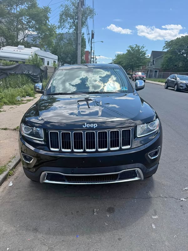 2015 Jeep Grand Cherokee - Laredo Sport Utility 4D