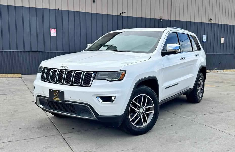 2017 Jeep Grand Cherokee - Limited Sport Utility 4D