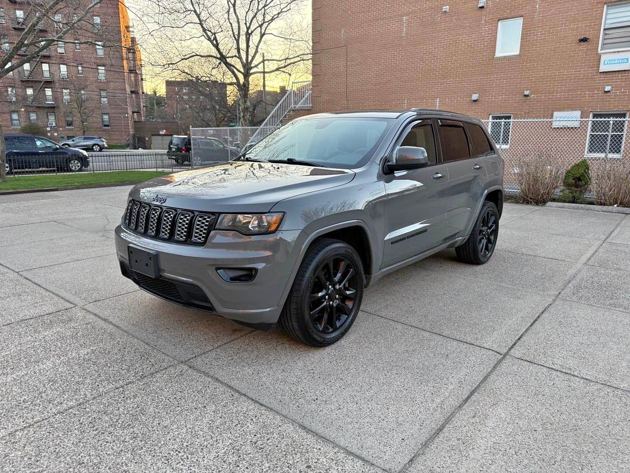 2020 Jeep Grand Cherokee - Altitude Sport Utility 4D
