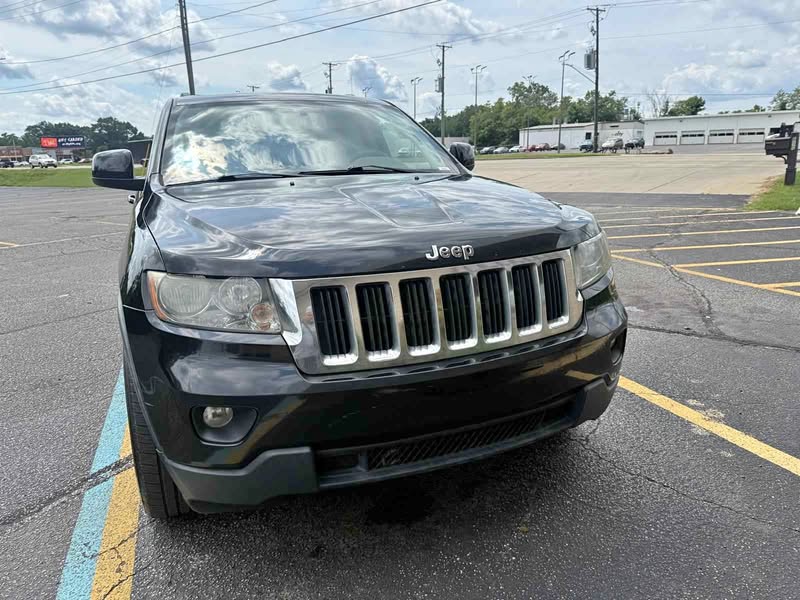 2012 Jeep Grand Cherokee - Laredo A Sport Utility 4D