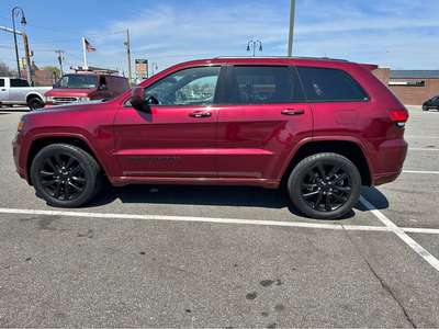 2017 Jeep Grand Cherokee - Altitude Sport Utility 4D