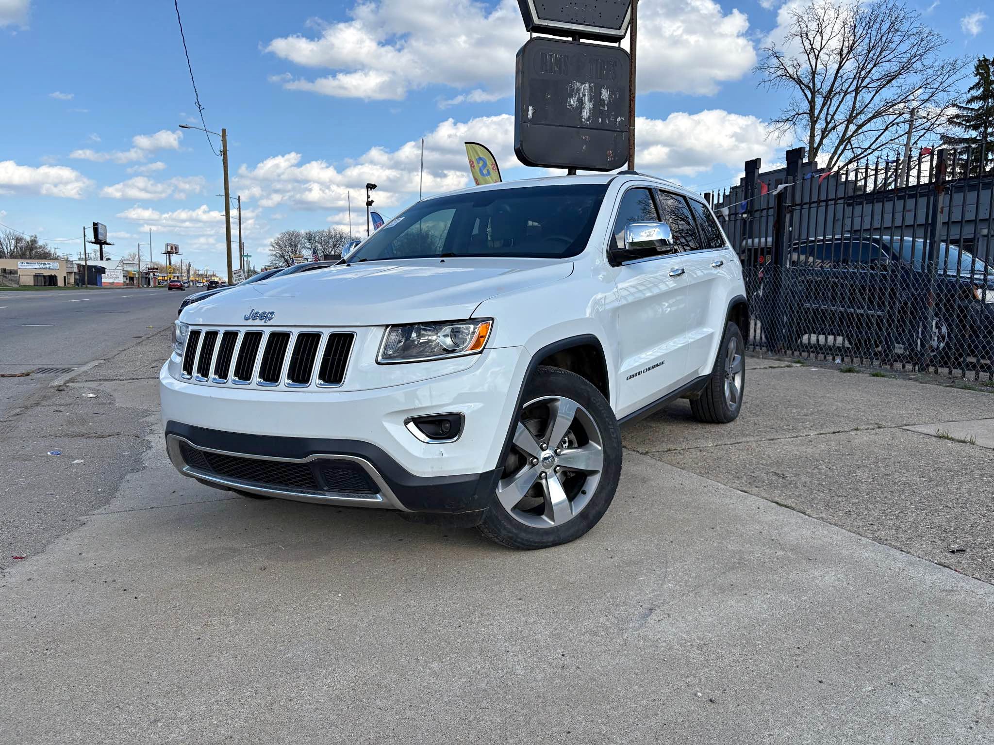 2014 Jeep Grand Cherokee - Limited Sport Utility 4D