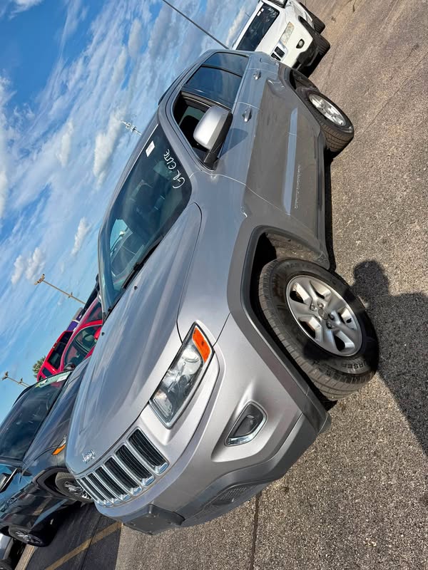 2014 Jeep Grand Cherokee - Laredo A Sport Utility 4D