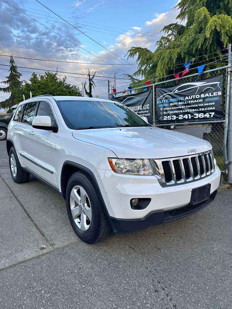 2013 Jeep  Grand Cherokee - Laredo 4WD \u2013