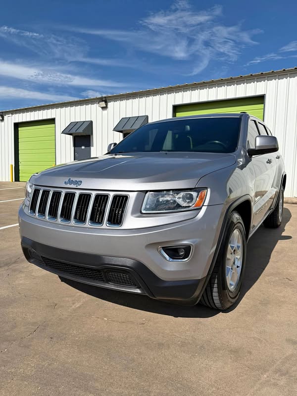2014 Jeep Grand Cherokee L - LAREDO