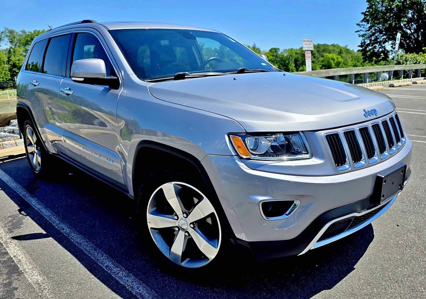 2014 Jeep Grand Cherokee - Limited Sport Utility 4D