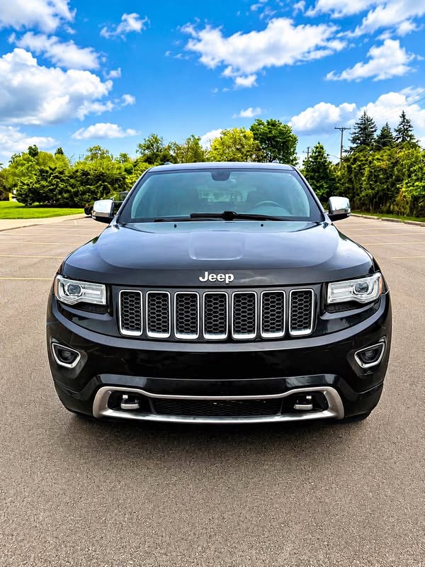 2015 Jeep Grand Cherokee - Overland Summit Sport Utility 4D