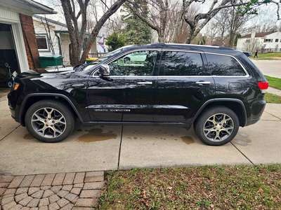 2017 Jeep Grand Cherokee - Limited Sport Utility 4D