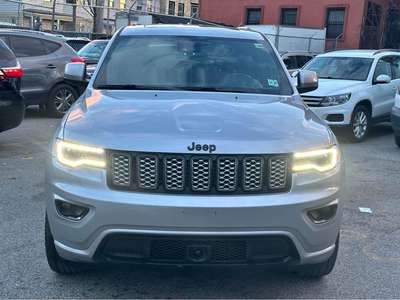 2021 Jeep Grand Cherokee - Laredo X Sport Utility 4D