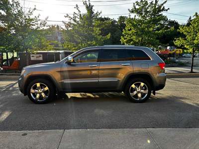 2013 Jeep Grand Cherokee - Overland