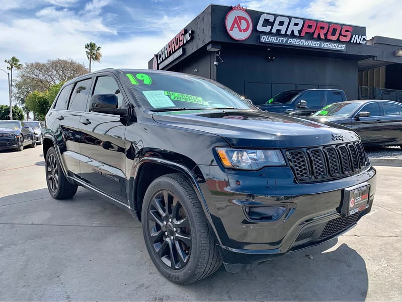 2019 Jeep Grand Cherokee - Altitude Sport Utility 4D