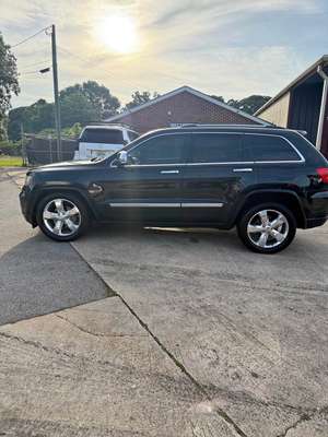 2013 Jeep Grand Cherokee - Overland Summit Sport Utility 4D