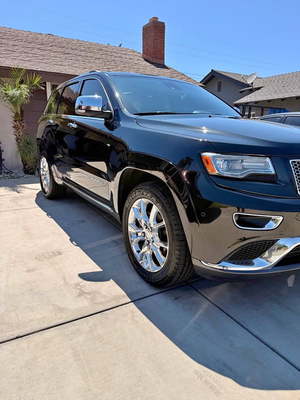 2014 Jeep Grand Cherokee - Summit Sport Utility 4D