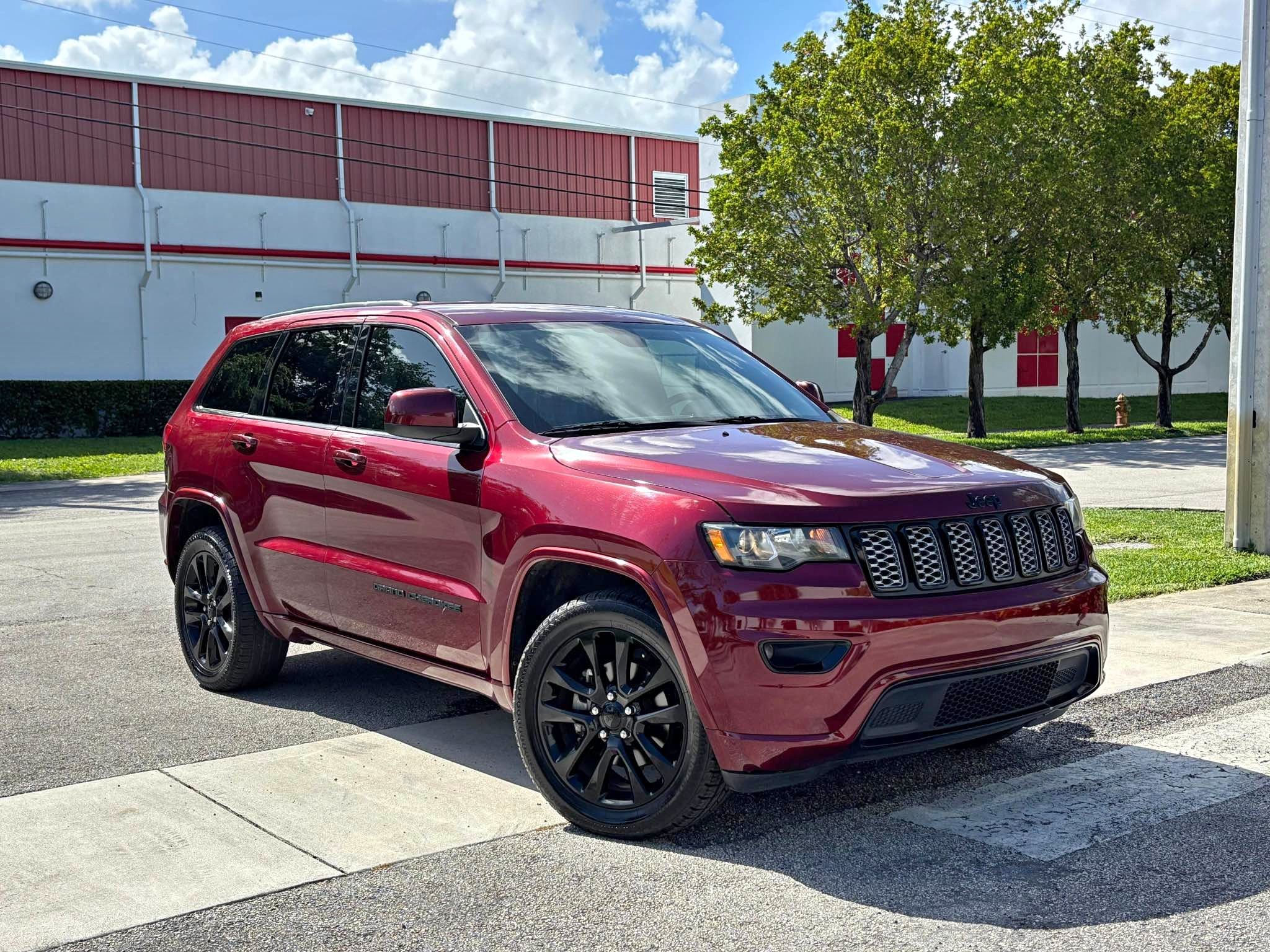 2020 Jeep Grand Cherokee - Altitude Sport Utility 4D