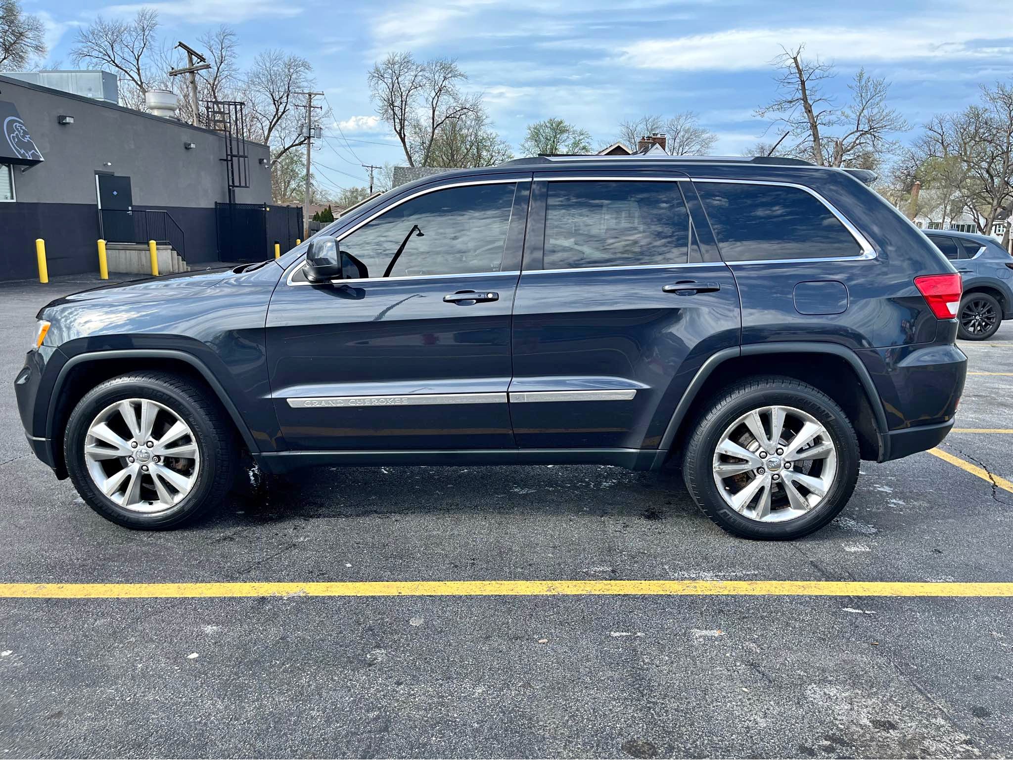 2014 Jeep Grand Cherokee - Laredo Sport Utility 4D