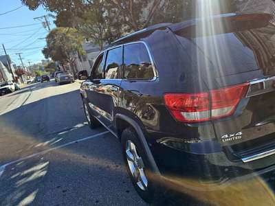 2013 Jeep Grand Cherokee - Limited Sport Utility 4D