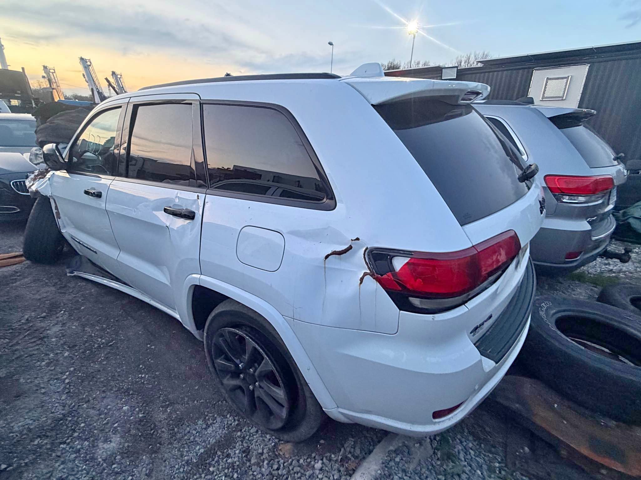 2020 Jeep Grand Cherokee - SE Sport Utility 4D